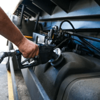 Alta do petróleo e logística pressionam distribuição de diesel e acendem alerta para o agro goiano Saúde