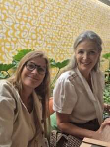 Embaixatrizes lançam em Brasília, o livro We Share BSB, guia com olhar internacional sobre a capital Eventos