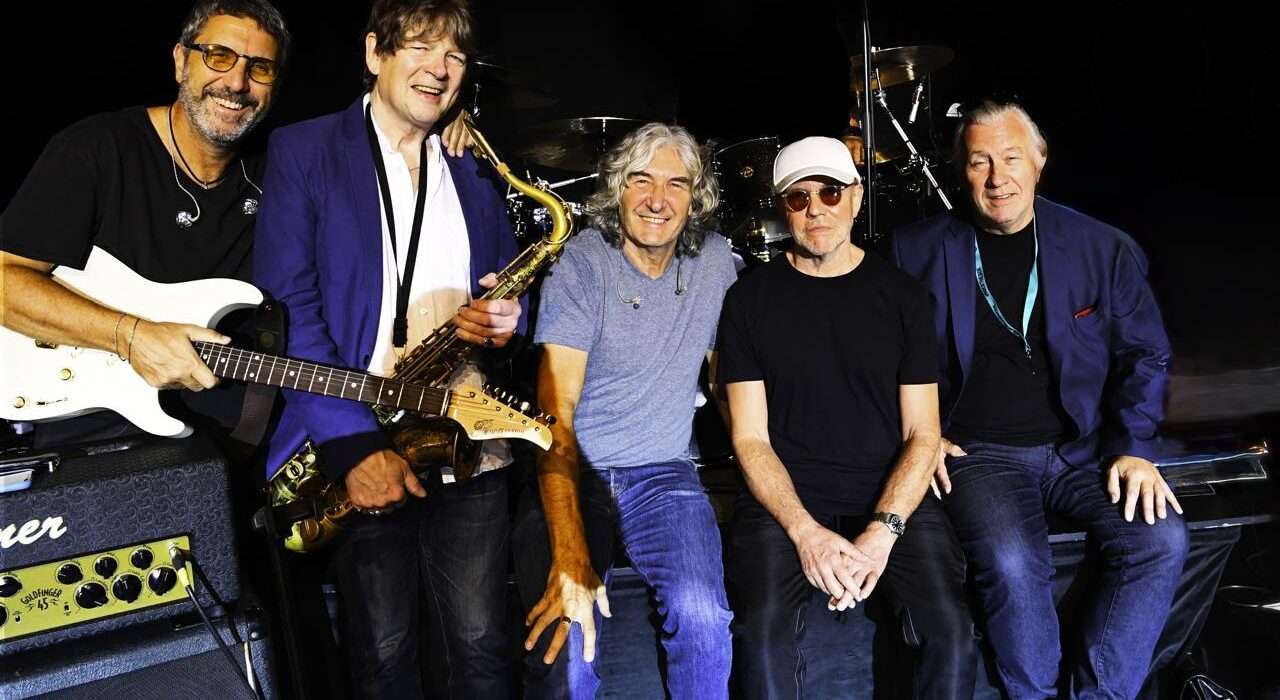 Dire Straits Legacy volta a Brasília com nova turnê For You South America Diversão