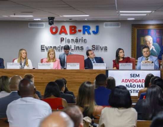 Solenidade de entrega de carteiras aos novos advogados e advogadas Música