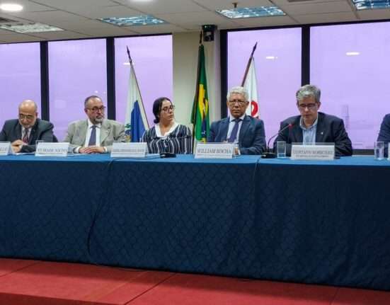 Simpósio "Políticas Públicas de Uso da Inteligência Artificial para a promoção de fins sociais" Rio de janeiro