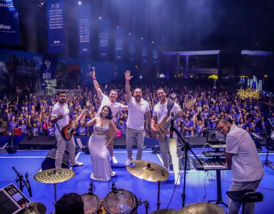 De músico aos 17 anos à liderança de uma das bandas mais requisitadas do DF: a trajetória da Banda Bsbeat Cultura