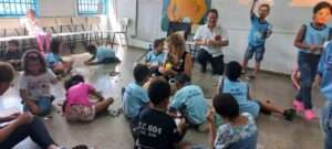 Entre cantigas, colagens e imaginação: Projeto Sabiá volta ao DF com oficinas gratuitas para crianças da rede pública Cultura