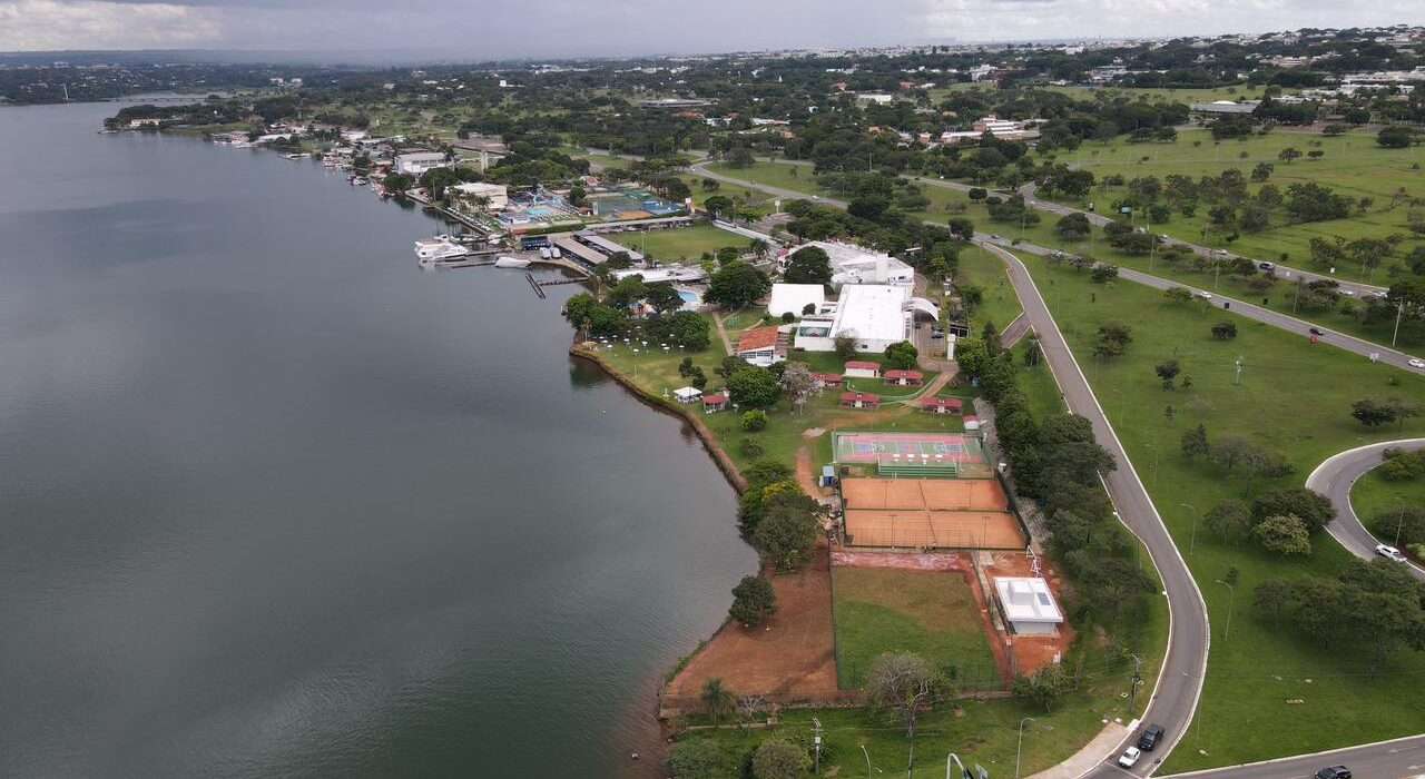 ASSEFE realiza Dia de Limpeza da Orla em ação que comemora Dia Mundial da Água campanha solidária