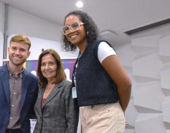 Martha Rocha e Leo Lupi, no 1° Seminário Municipal de Proteção Social da SMAS. Rio de janeiro