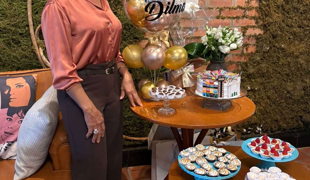 Tarde de celebração: aniversário surpresa de Dilma de Paula Geral