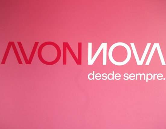 Avon redefine seu futuro com nova expressão de marca em toda América Latina Beleza