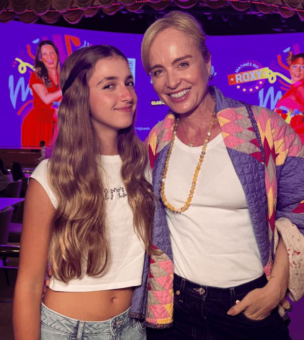 Roxy celebra fenômeno de público e comportamento com Fala Sério, Mãe! – Elas só mudam de endereço, Artes