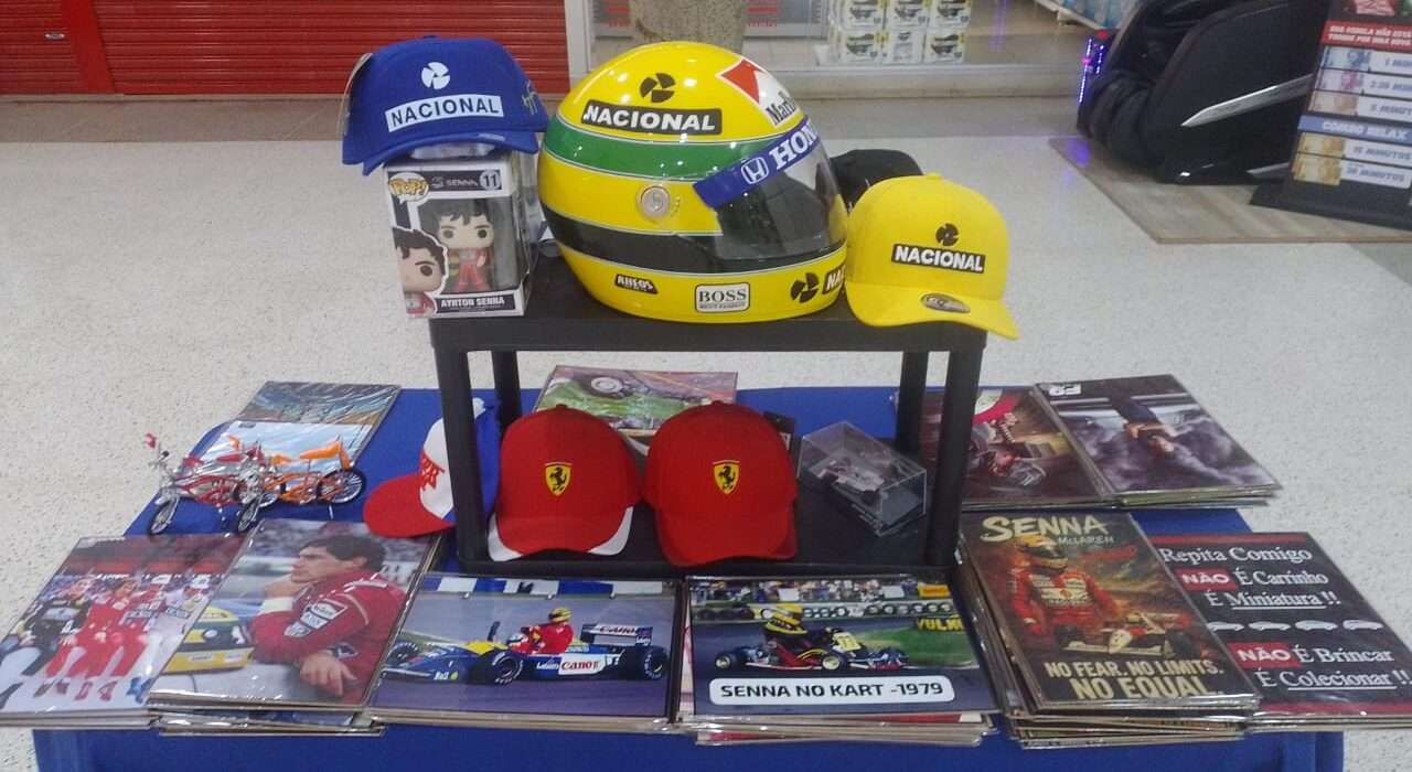 De miniaturas à experiência real: exposição no Shopping Estação Goiânia reúne raridades, réplicas de Ayrton Senna e mesa oficial de tênis de mesa Eventos