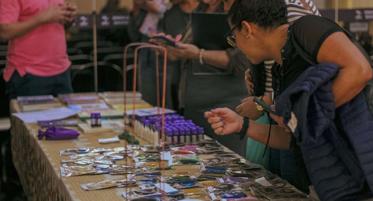 Workshop de Tarô Egípcio promove experiência imersiva de autoconhecimento e conexão ancestral  negócios