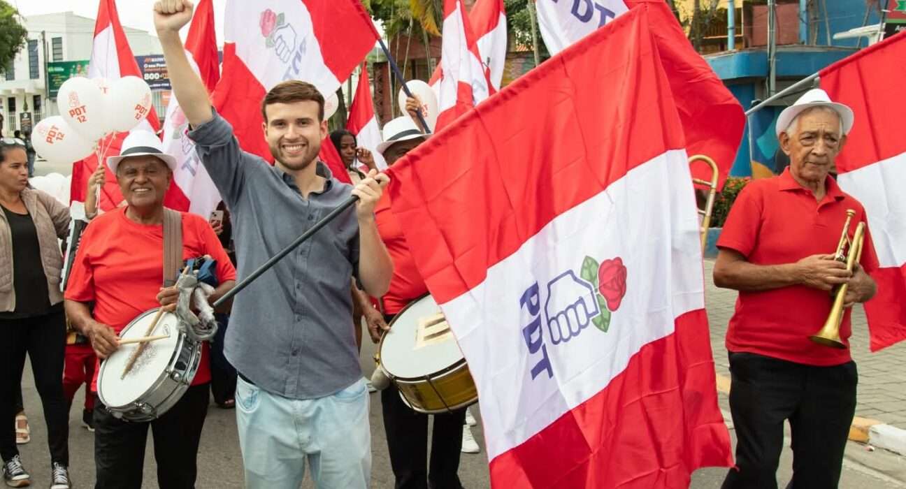PDT do Rio de Janeiro comemora 46 anos de fundação, com lideranças em Maricá Rio de janeiro