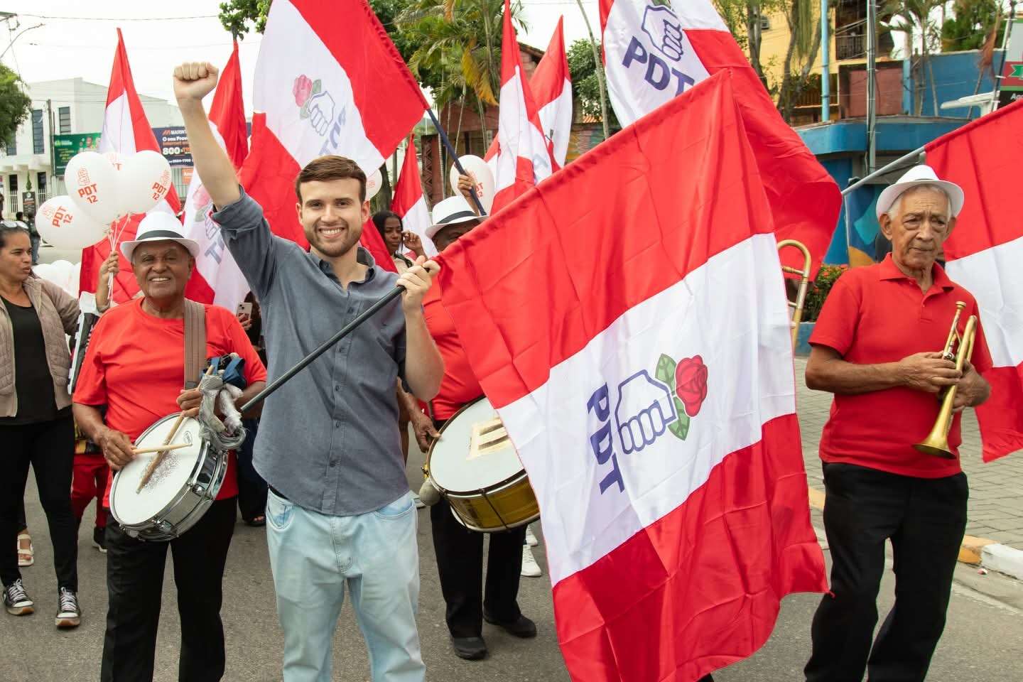 post PDT do Rio de Janeiro comemora 46 anos de fundação, com lideranças em Maricá Rio de janeiro PDT do Rio de Janeiro comemora 46 anos de fundação, com lideranças em Maricá Rio de janeiro