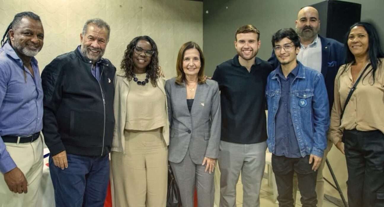 Carlos Lupi, Martha Rocha e Leo Lupi, na posse de Odair Mariano na presidência do PDT de Volta Redonda Rio de janeiro