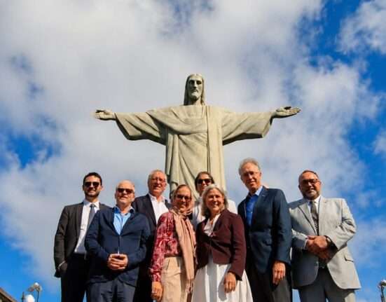 Visitas ao Corcovado, Alerj, Firjan, Câmara dos Vereadores e ao Theatro Municipal Rio de janeiro