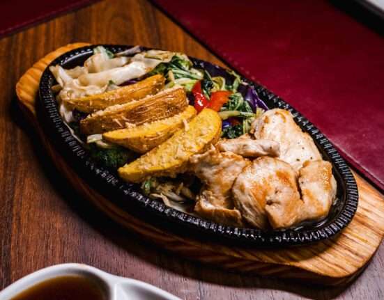 Haná lança menu executivo em três etapas com opções que unem clássicos da culinária japonesa e pratos quentes Geral