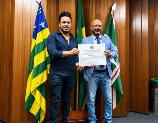 Marcelo Martins é homenageado pela Câmara Municipal de Goiânia Artes