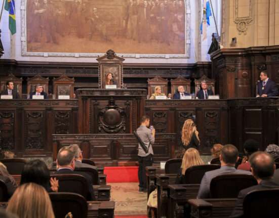 Ana Tereza Basílio participa de homenagem a Fábio Nogueira Rio de janeiro