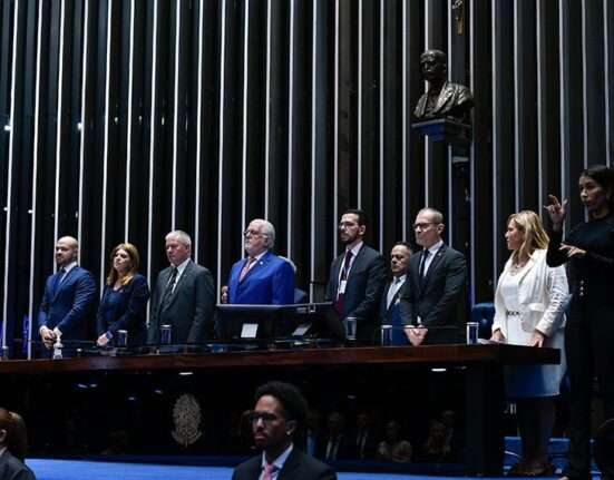 Congresso Nacional e Embaixada de Israel realizam sessão solene em memória às vítimas do Holocausto Internacional