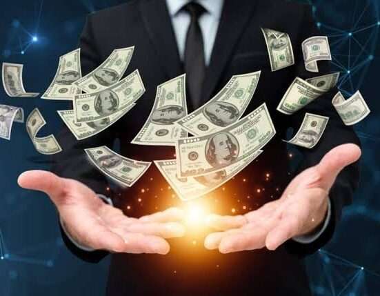 Profissões tradicionais perdem renda enquanto novas carreiras disparam nos ganhos Geral