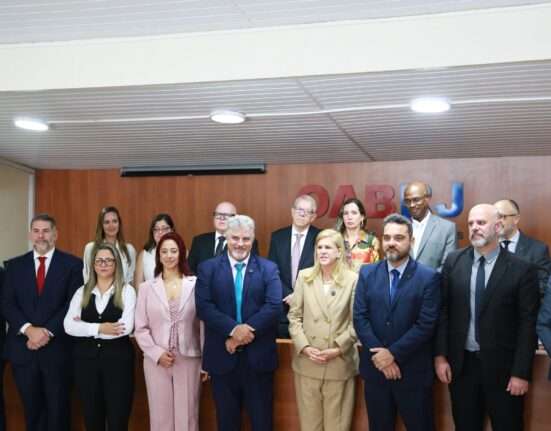 Ana Tereza Basílio participa de encontro com subseções da região serrana Rio de janeiro