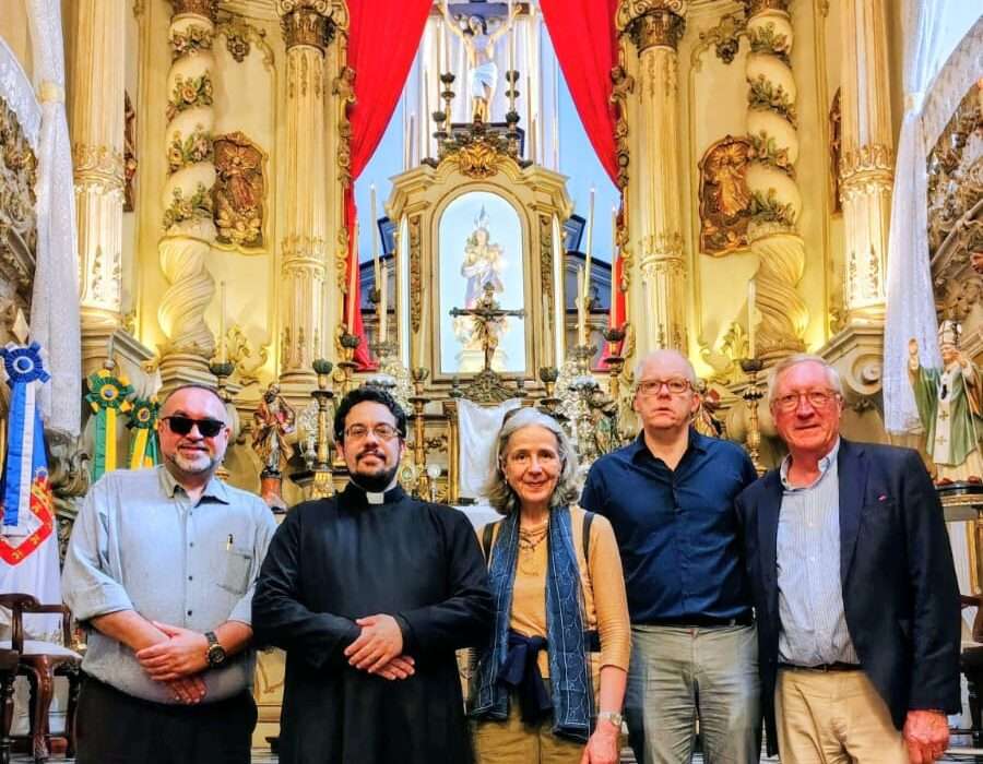 Visita de Sigrid Marz à igreja da Lapa dos Mercadores, ao Diário do Rio, ao CCBB e à Casa França-Brasil Rio de janeiro