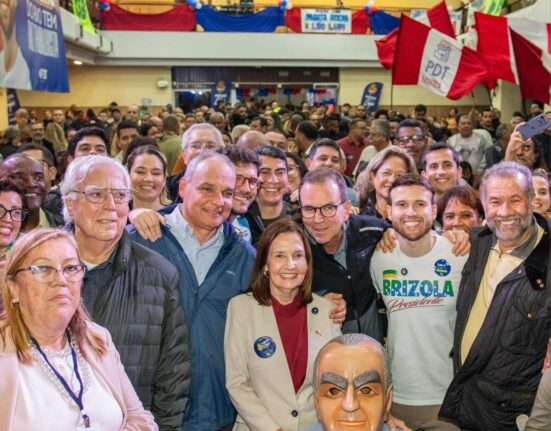 Lançamento da pré-candidatura de Leo Lupi lotou o Club Municipal, na Tijuca e resgatou lembranças das grandes campanhas de Leonel Brizola Rio de janeiro