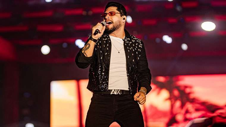 Ícaro Moraes celebra nova fase da carreira após destaque na Festa do Tomate Música