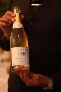 Vinhos do cerrado e culinária francesa celebram o dia dos namorados Eventos