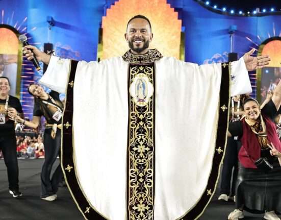 Padre Marcos Rogério recebe homenagem nacional no Senado Federal por atuação na evangelização católica Colunismo Social