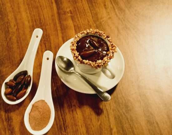 Brigadeiro de baru: um doce brasileiro com um toque do Cerrado Colunismo Social
