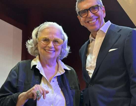 Diploma Póstumo de Stuart Angel, na UFRJ Dicas