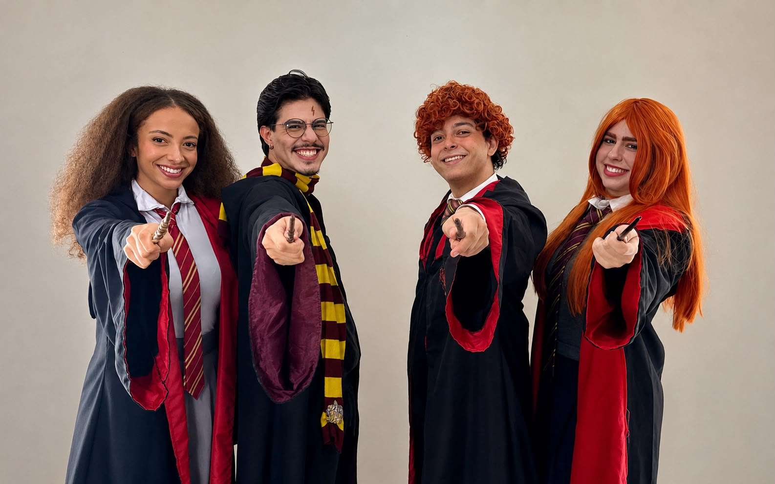 post Um Reles Potter – O Musical transporta o público para a escola de bruxaria mais famosa do mundo Montagem da Bailacci é inspirada no universo bruxo Teatro Um Reles Potter – O Musical transporta o público para a escola de bruxaria mais famosa do mundo Montagem da Bailacci é inspirada no universo bruxo Teatro