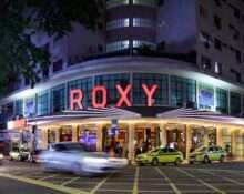 Férias aquecem o turismo e fortalecem o Roxy Dinner Show como um dos principais produtos turísticos do Rio para receber visitantes de todo o Brasil e do exterior Rio de janeiro