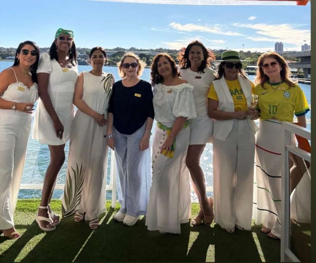 Mulheres do Vinho de Brasília celebram a vida com passeio exclusivo no Lago Paranoá negócios